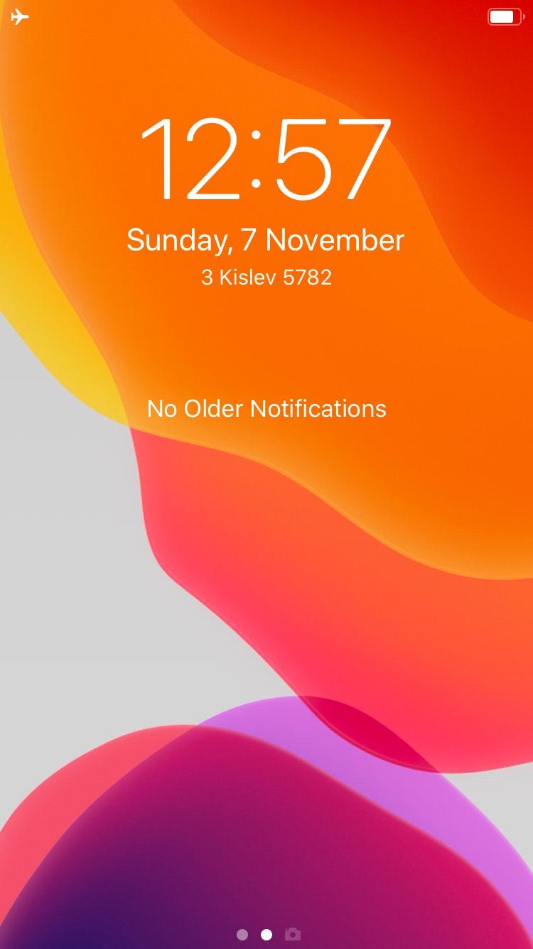25_Offline_iPhone_lock_screen.jpg